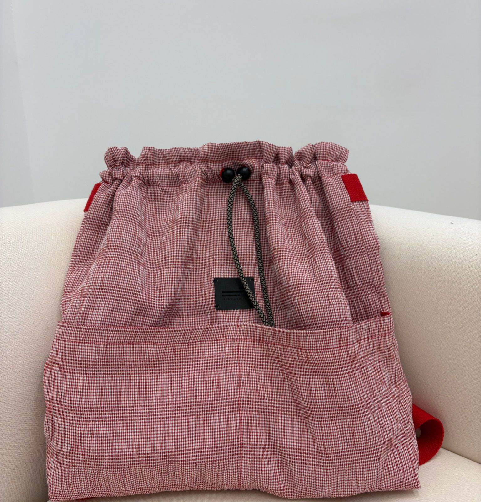 wp-content/uploads/2026/06/mochila-roja-vichy-pequeno.jpg