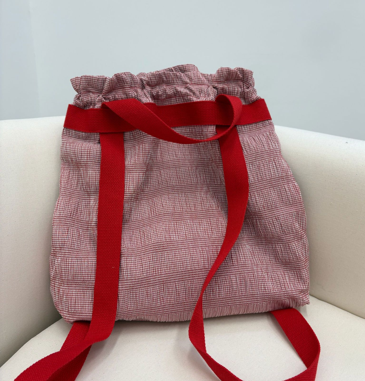 wp-content/uploads/2026/06/mochila-roja-vichy-pequeno2.jpg